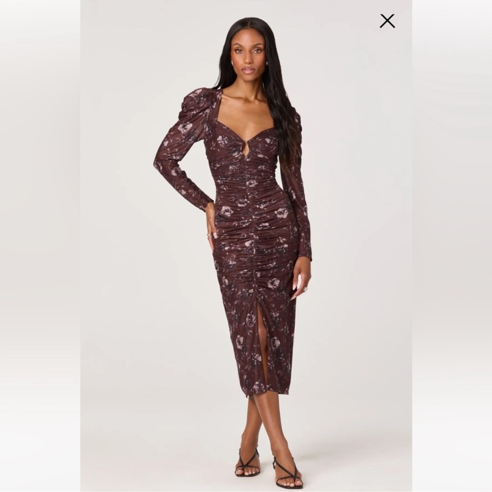 Astr Brown Floral Ruched Long Sleeve Midi Dress